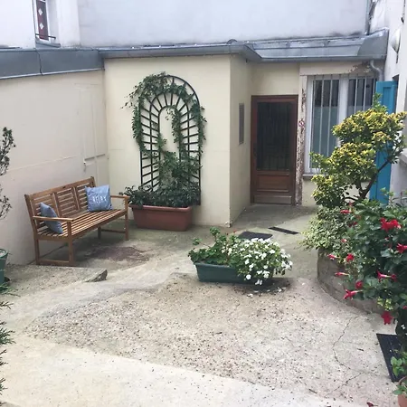Centre Apartment Versailles